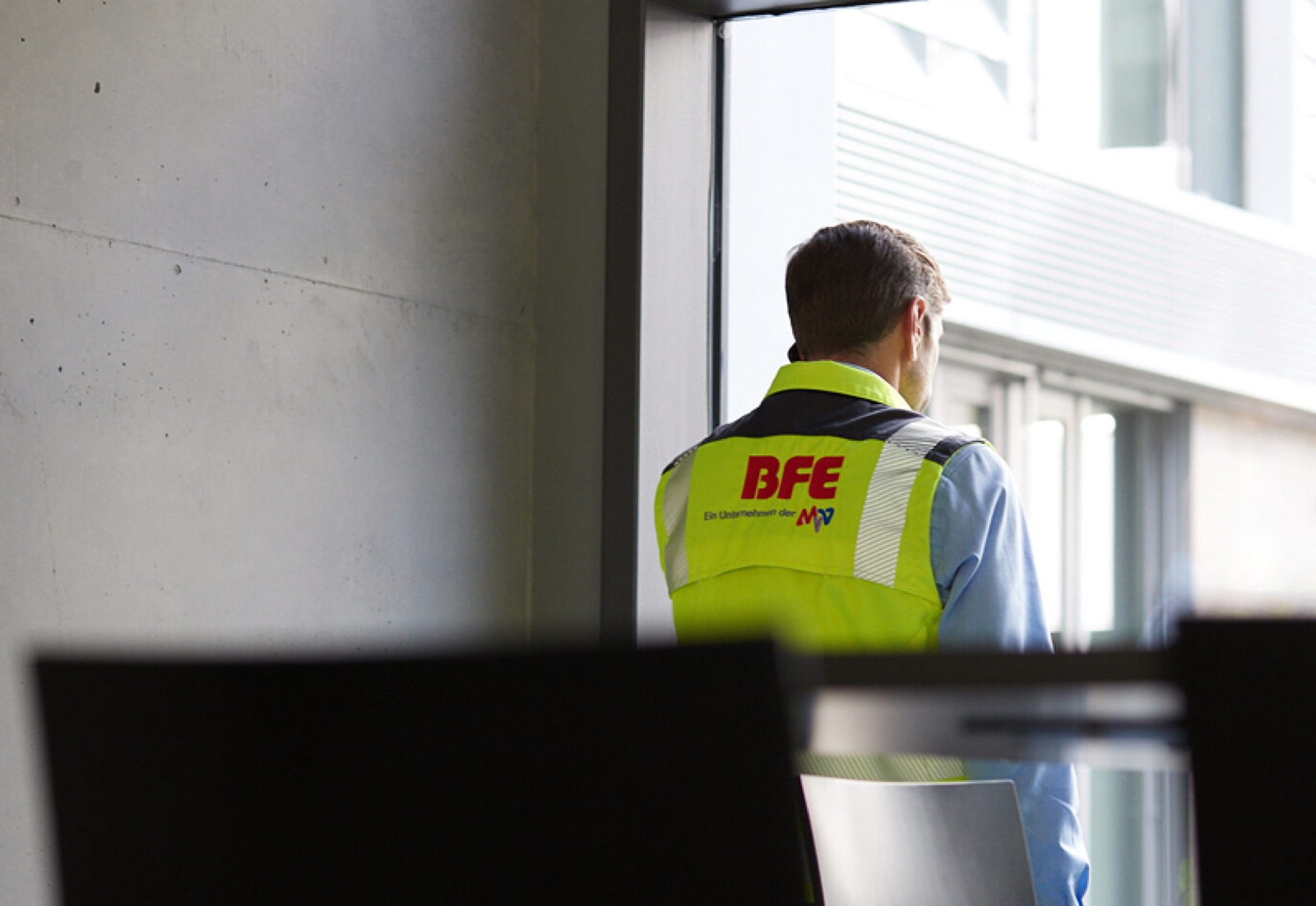 A BFE Institut employee on site